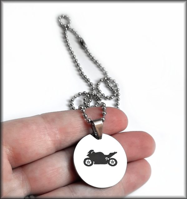medailon gravírování na přání ocel motorka super bike