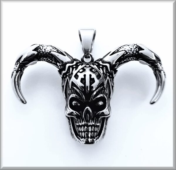 Přívěšek satanská lebka joker chirurgická ocel čert satan punk metal smrt pro motorkáře